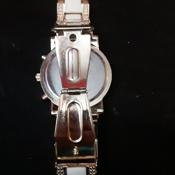 Bebe two tone Crystal Watch, NEW - Picture 4 of 4